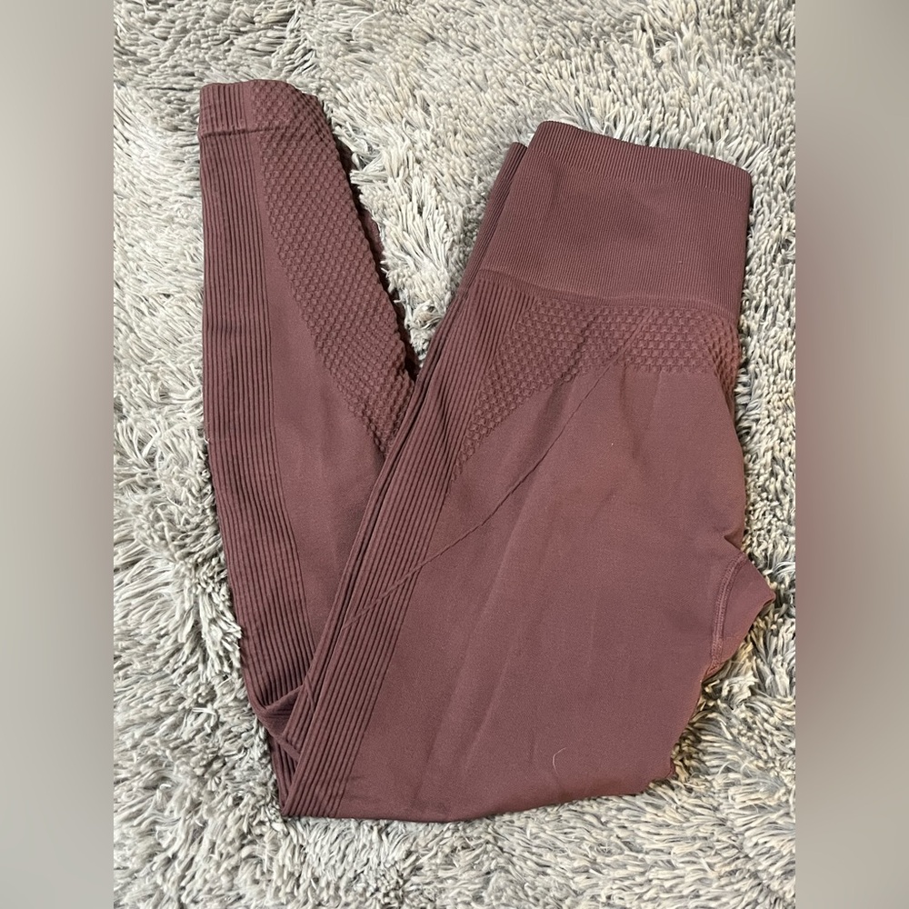 KiraGrace Women’s Leggings Size Medium/Large GUC